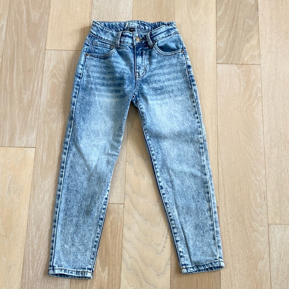 Art Class Girlfriend Jeans